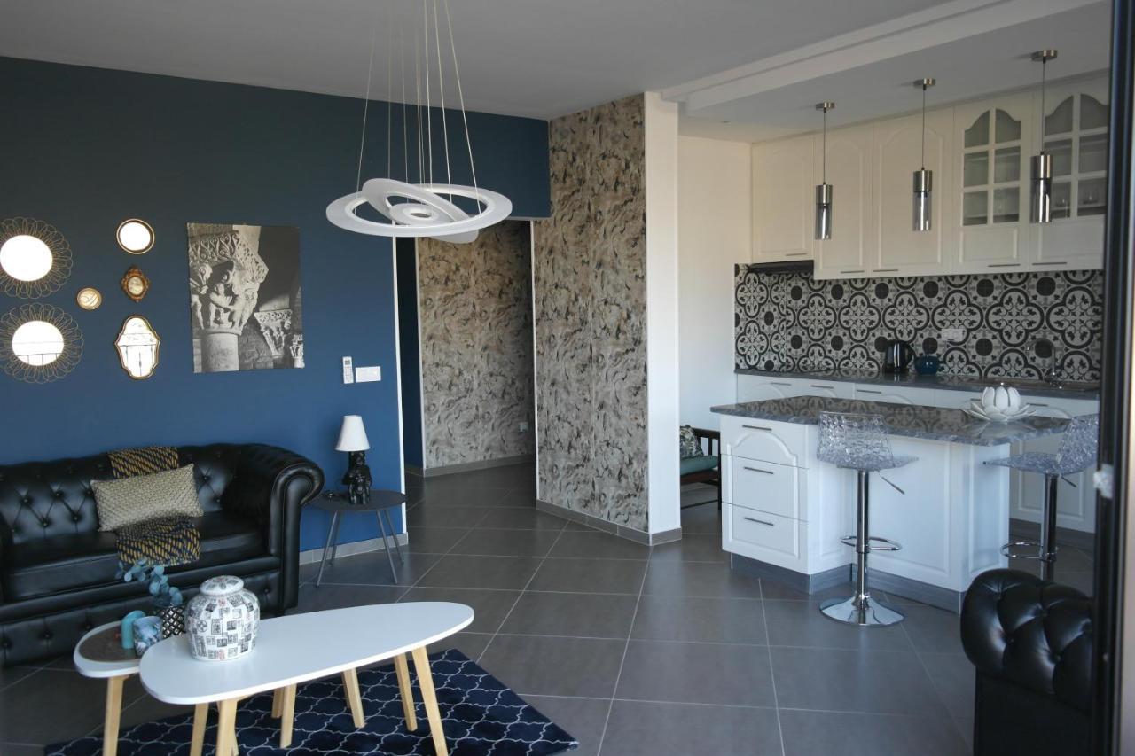 Apartamento com 2 Quartos